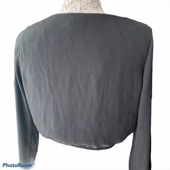TOBI Black Bell Long Sleeve V Neck Crop Top Y2K size S - Picture 6 of 10